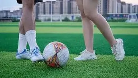 张纪中勇敢拥抱小31岁爱妻，旁人视而不见